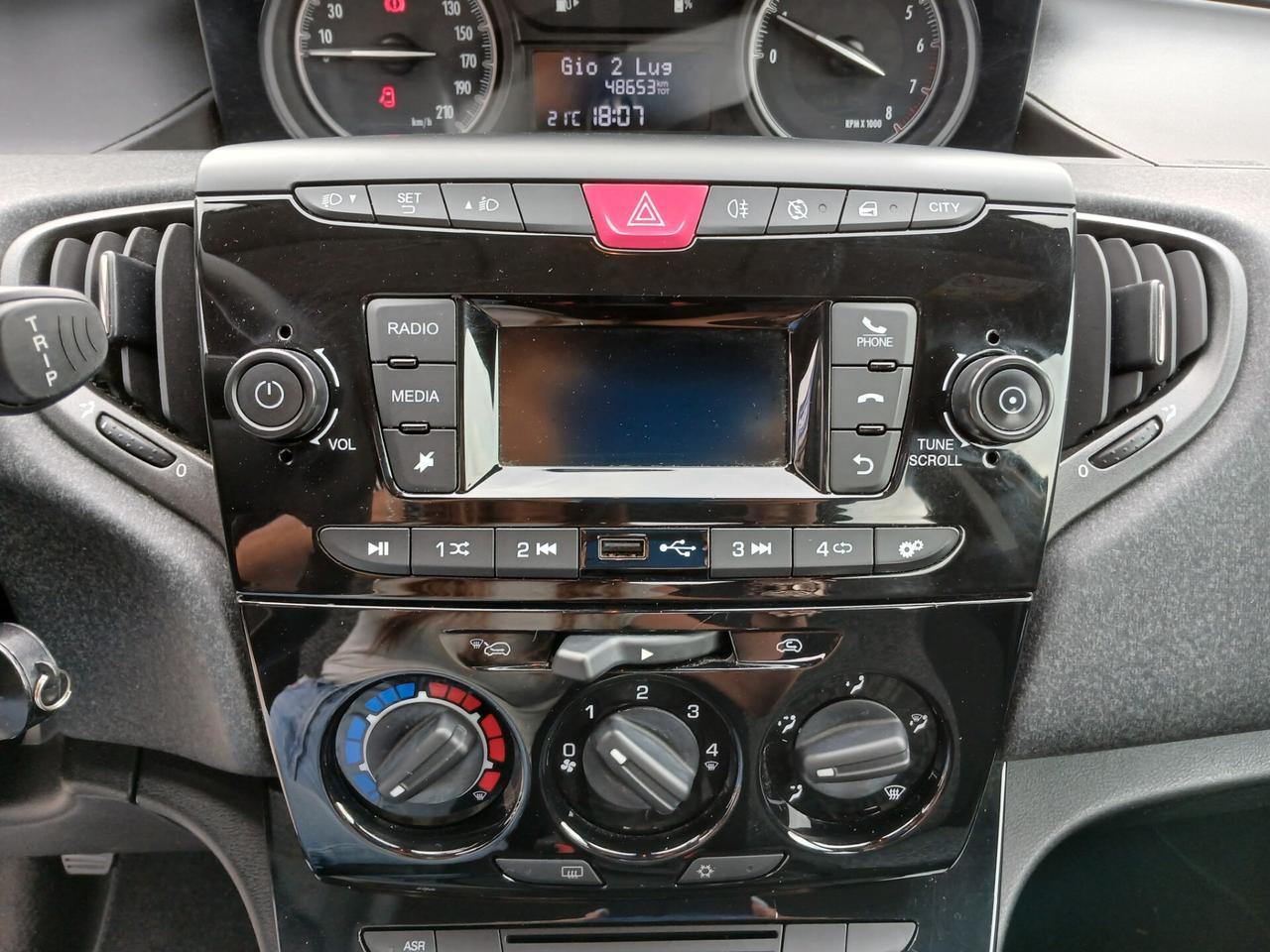 Lancia Ypsilon 1.0 BENZINA HYBRID 2022