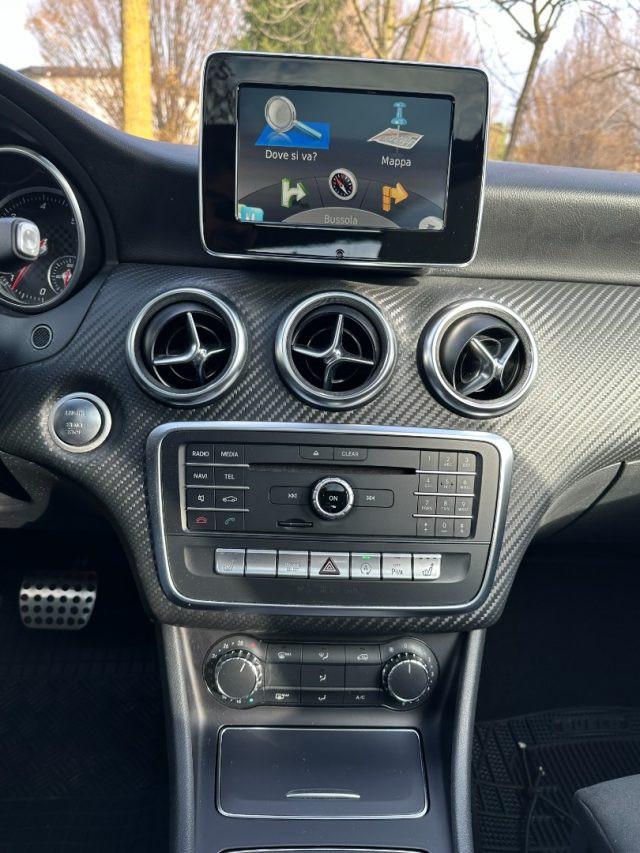 MERCEDES-BENZ A 200 d Automatic 4Matic Premium