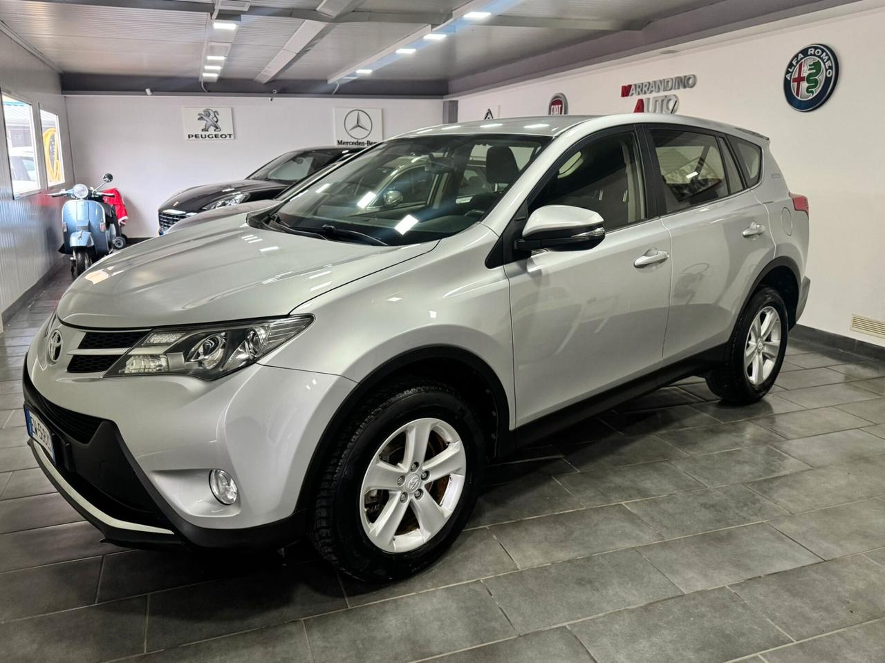 Toyota RAV4 2.0 D-4D 2WD 20°Anniversario