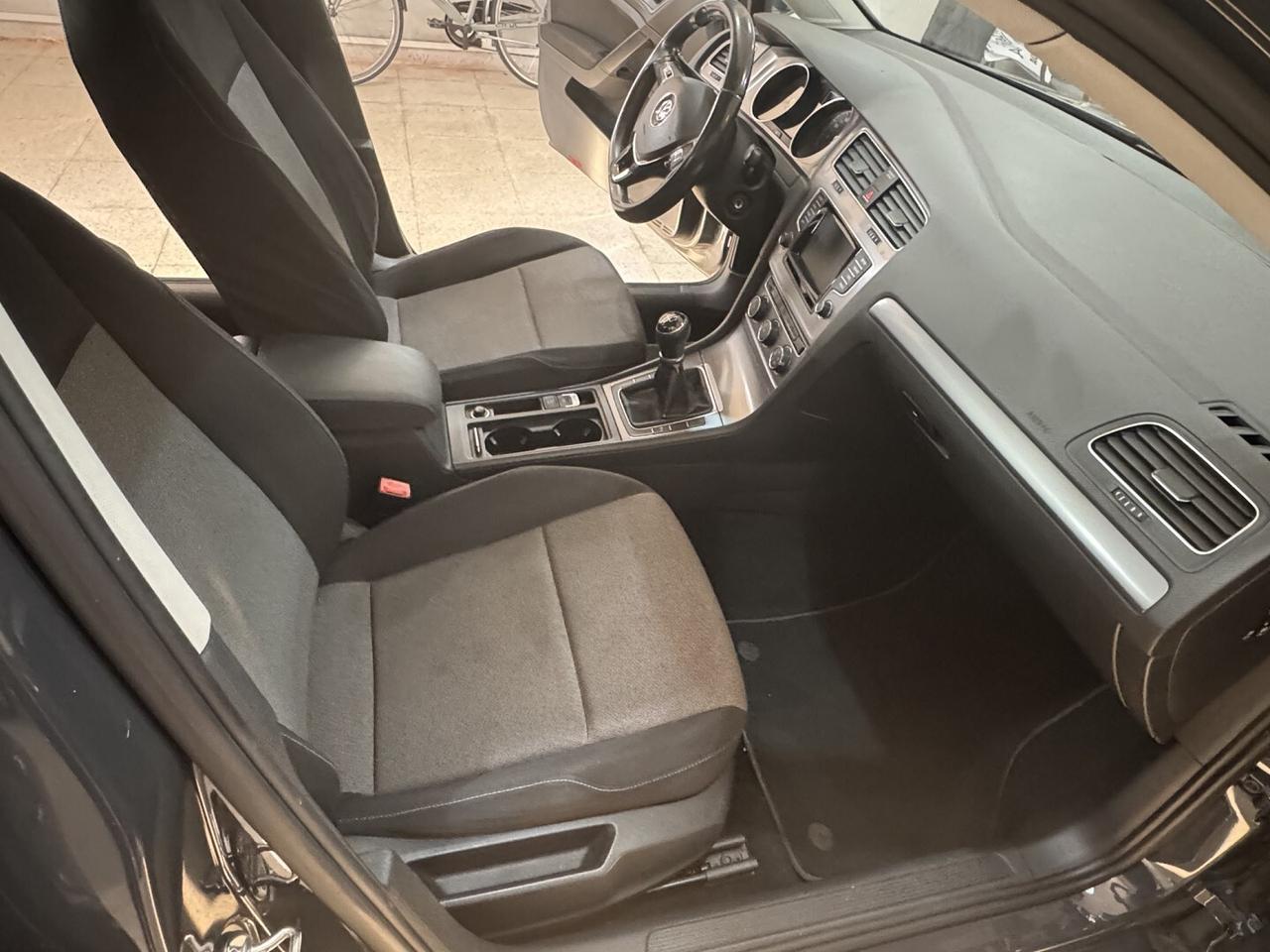 GOLF 7 TDi 1.6 cc. 90 cv.