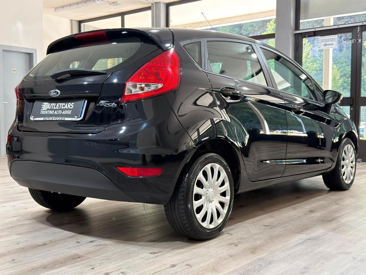 FORD FIESTA 1.2 BENZINA 60CV NEOPATENTATI 80.000km