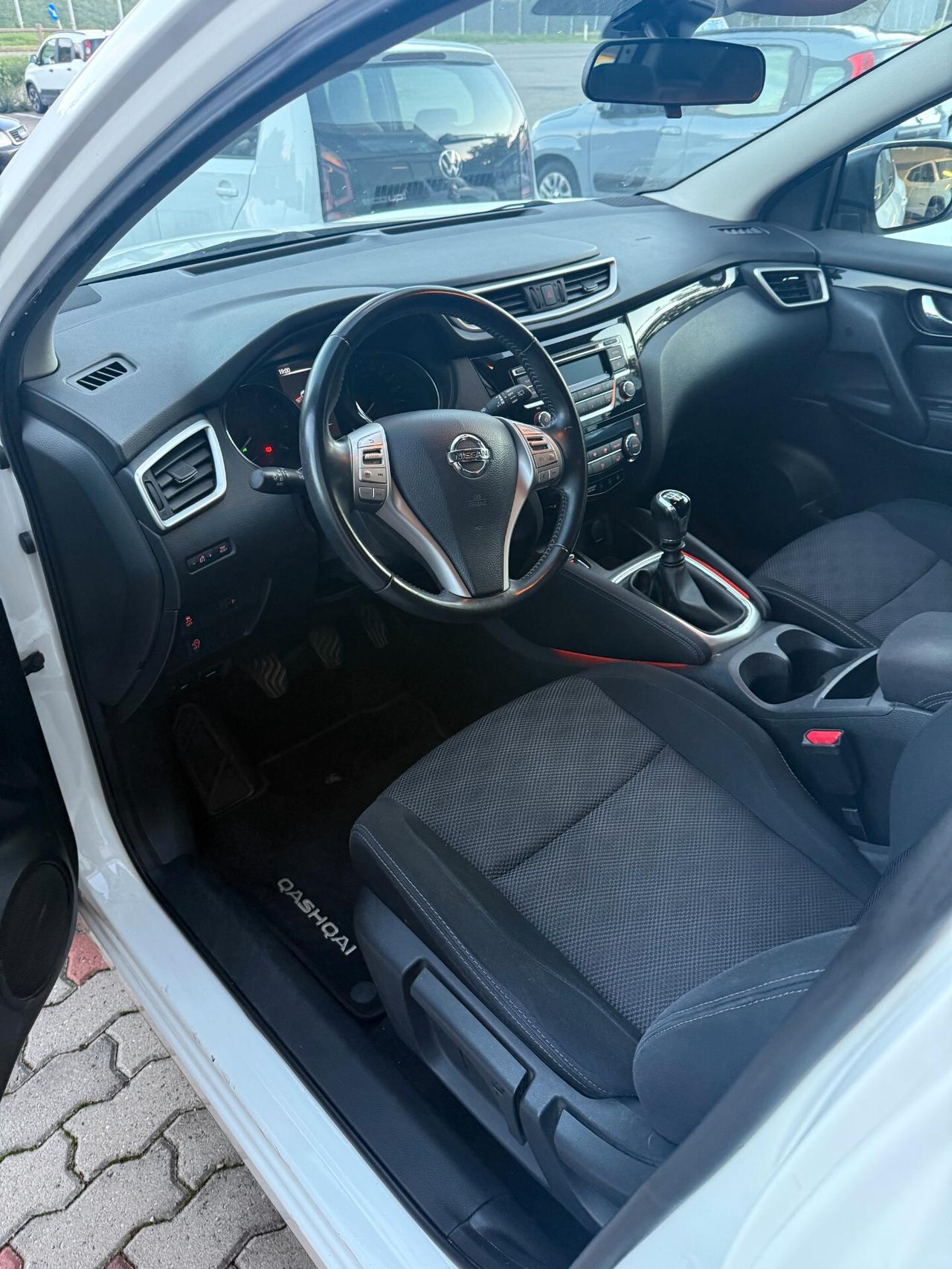 Nissan Qashqai 1.2 DIG-T Acenta