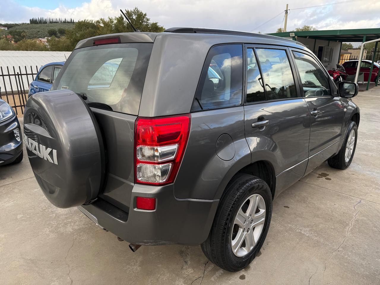 Suzuki Grand Vitara 1.9 DDiS 5 porte