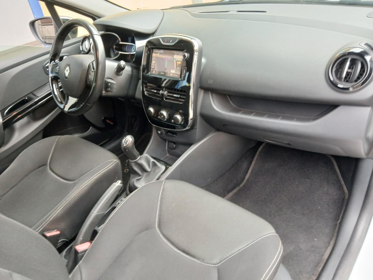 Renault Clio AUTO IMPECCABILE