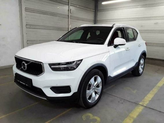 VOLVO XC40 D3 Momentum