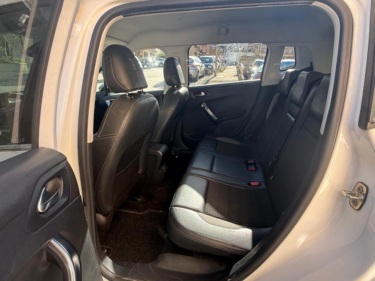 Peugeot 2008 1.6 e-HDi 92 CV Stop&Start Active