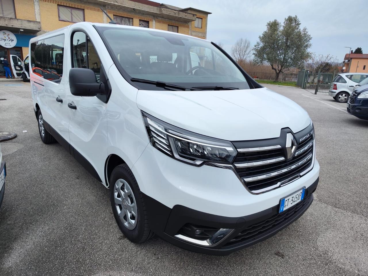 Renault Trafic PASSENGER 9 POSTI