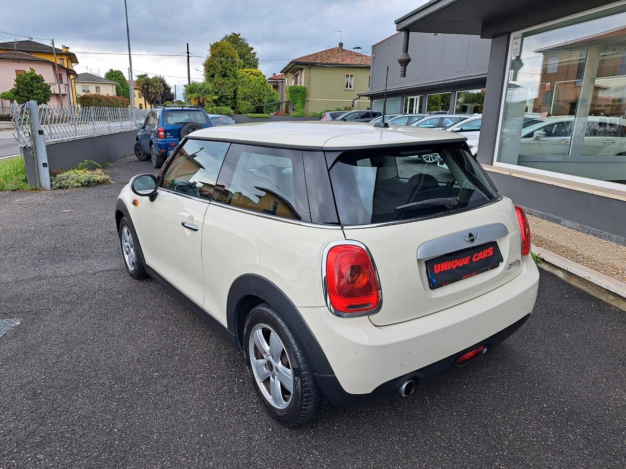 Mini 1.5 One D Business