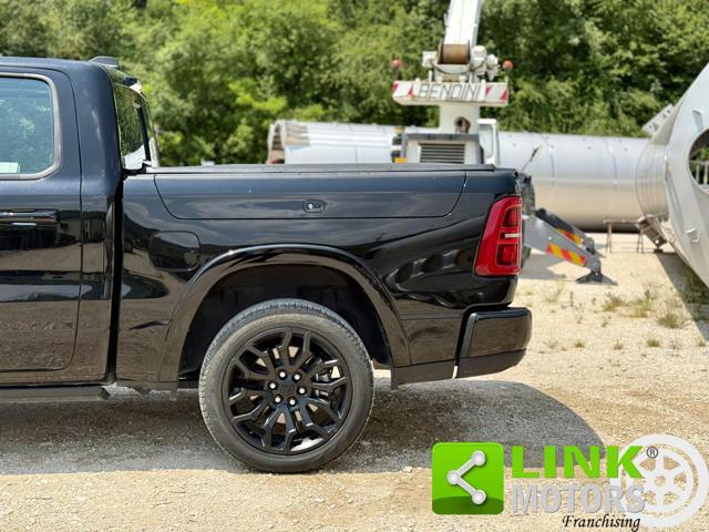 DODGE RAM 1500 crew Cab limited night edition