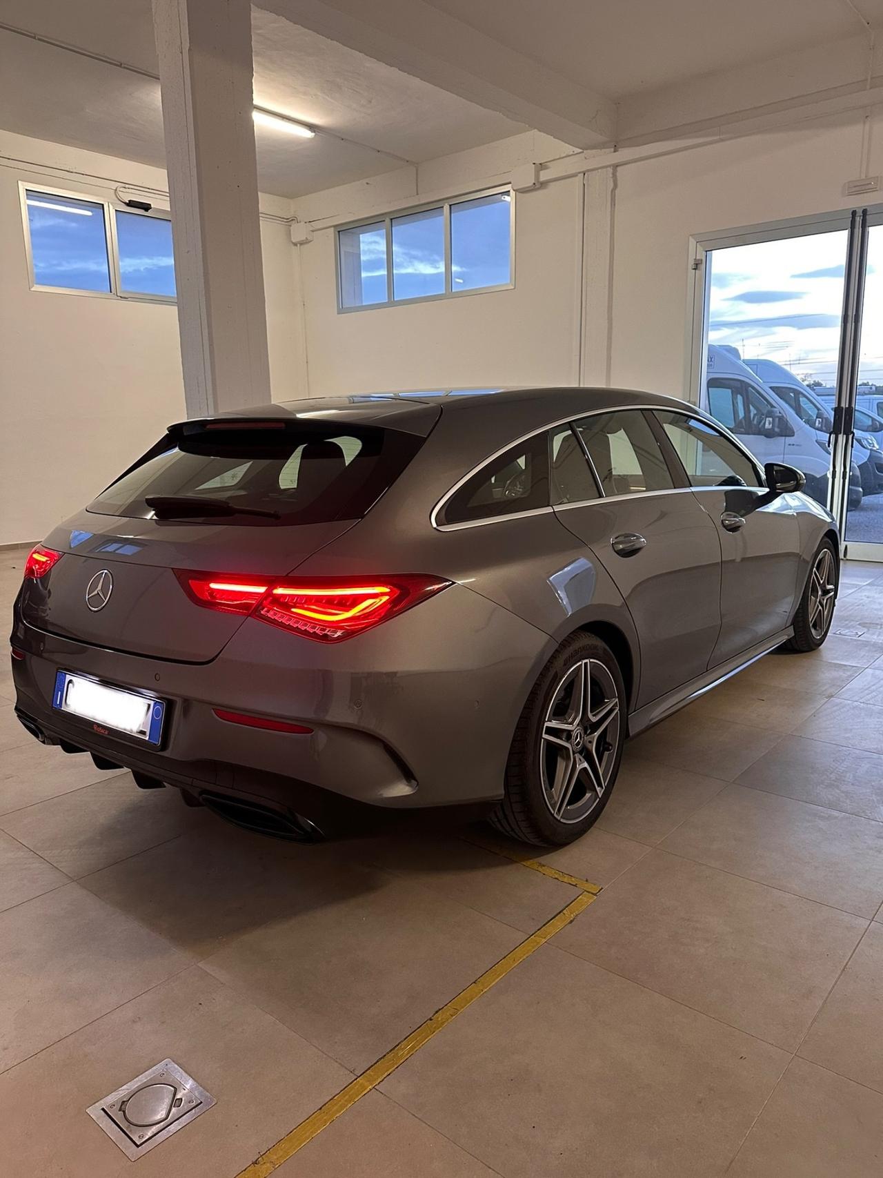 Mercedes-benz shooting brake CLA 180 Automatic Premium