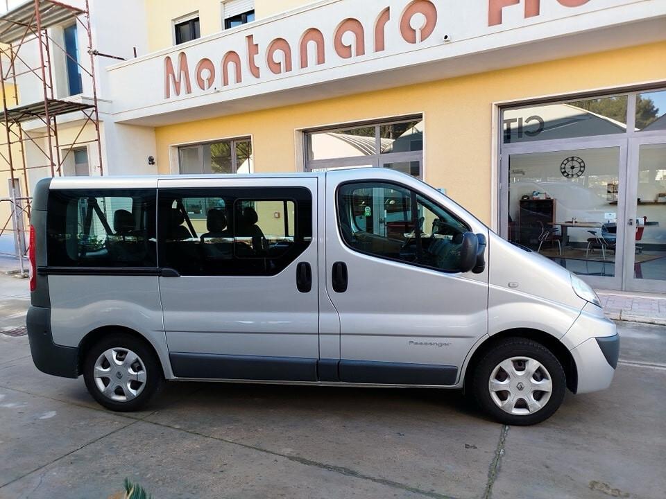 Renault Trafic 9 POSTI 2.0 dCi/115 PC-TN Passenger Confort