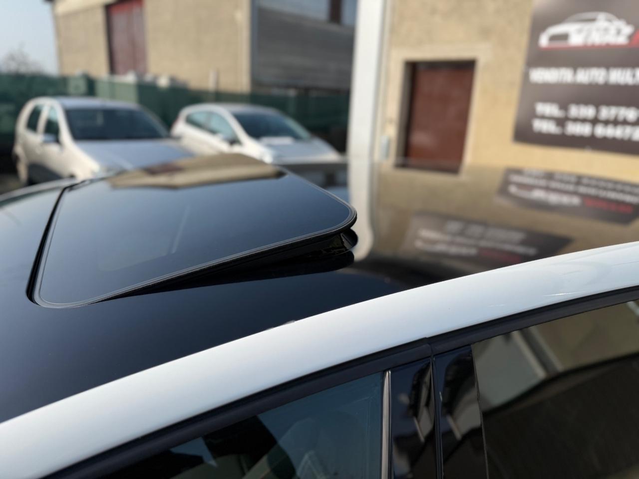 Volkswagen Golf GTI 2.0 TSI 5p.