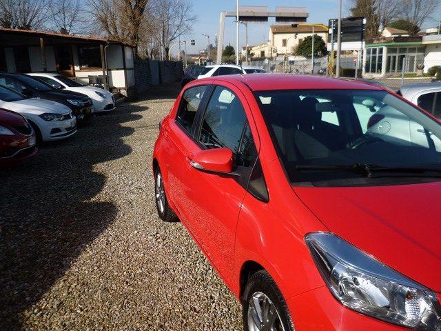 TOYOTA Yaris 1.0 5 porte Lounge