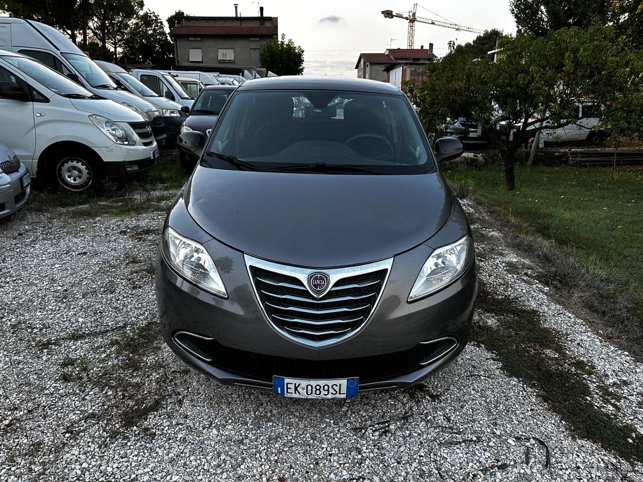 Lancia Ypsilon 1.3 MJT 16V 95 CV 5 porte S&S Silver