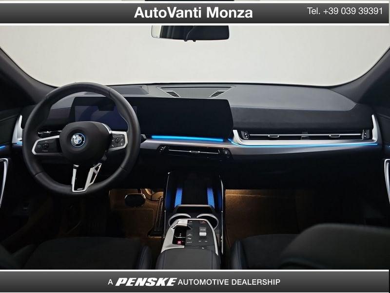 BMW iX2 eDrive 20 M Sport Pro