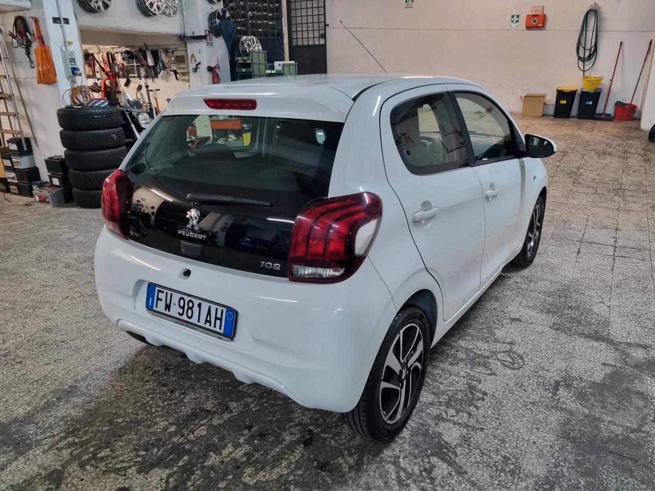 Peugeot 108 VTi 72 S&S 5 porte Allure