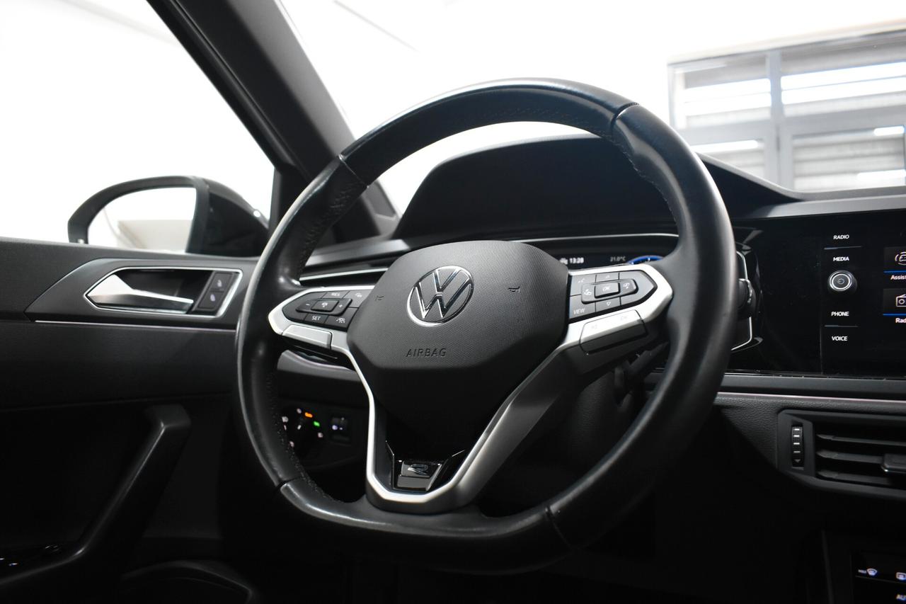 Volkswagen Taigo 1.0 TSI 110 CV R-Line TETTO APRIBILE