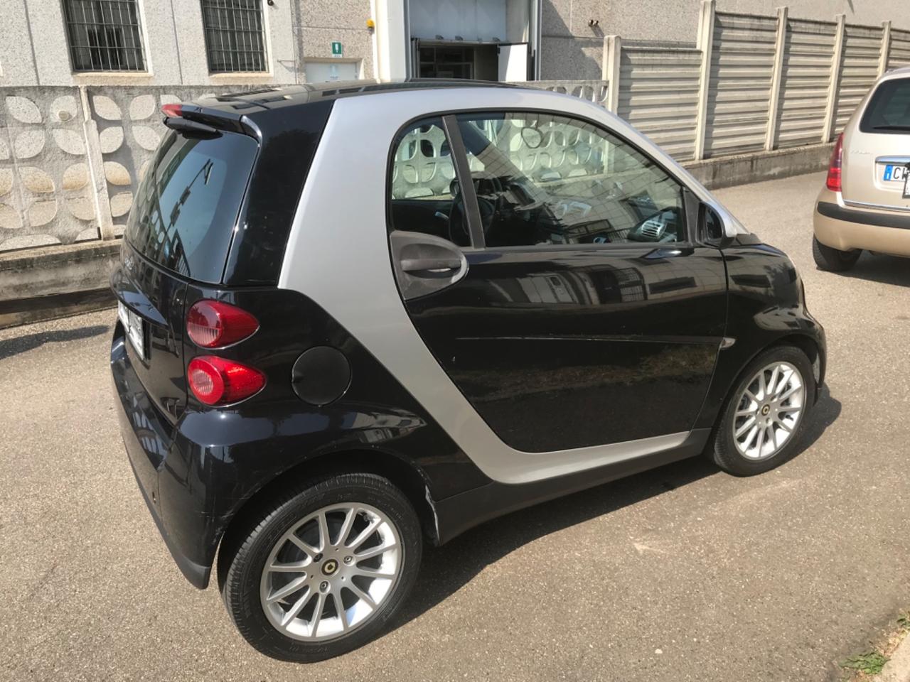 Smart ForTwo 1000 52 kW coup&eacute; passion