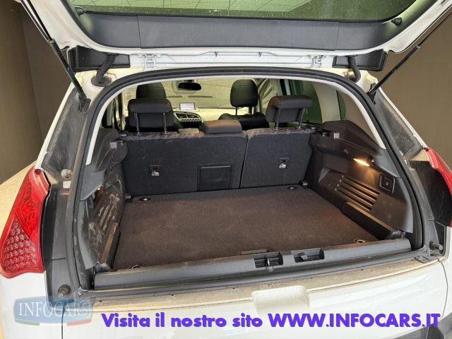 PEUGEOT 3008 1.6 e-HDi 112CV Autom.