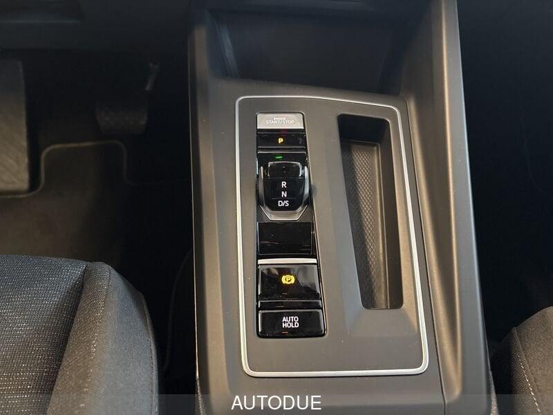 Volkswagen Golf 8 2.0 TDI SCR LIFE DSG 115 CV
