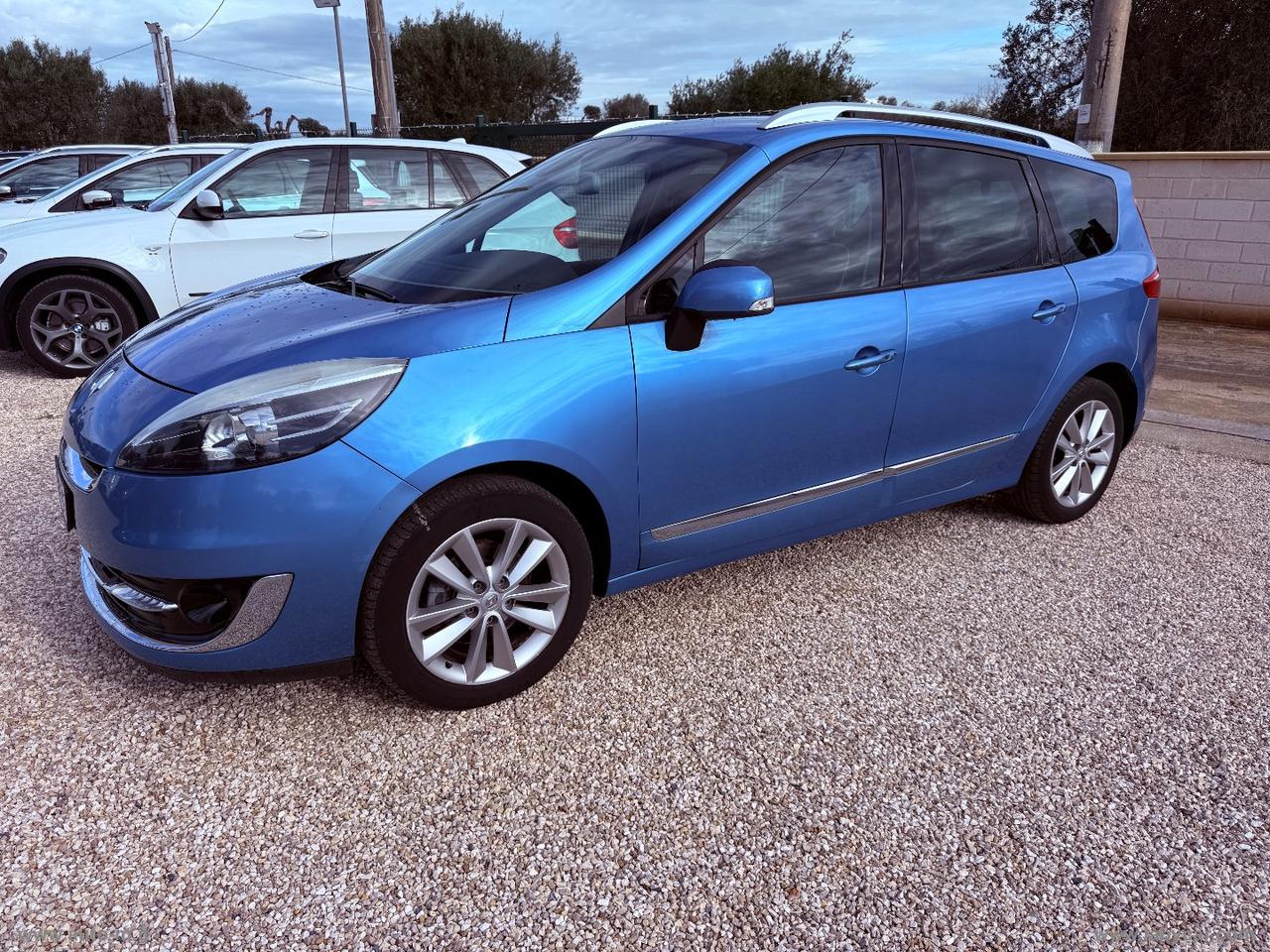 RENAULT Scénic 1.5 dCi 110 CV EDC Bose