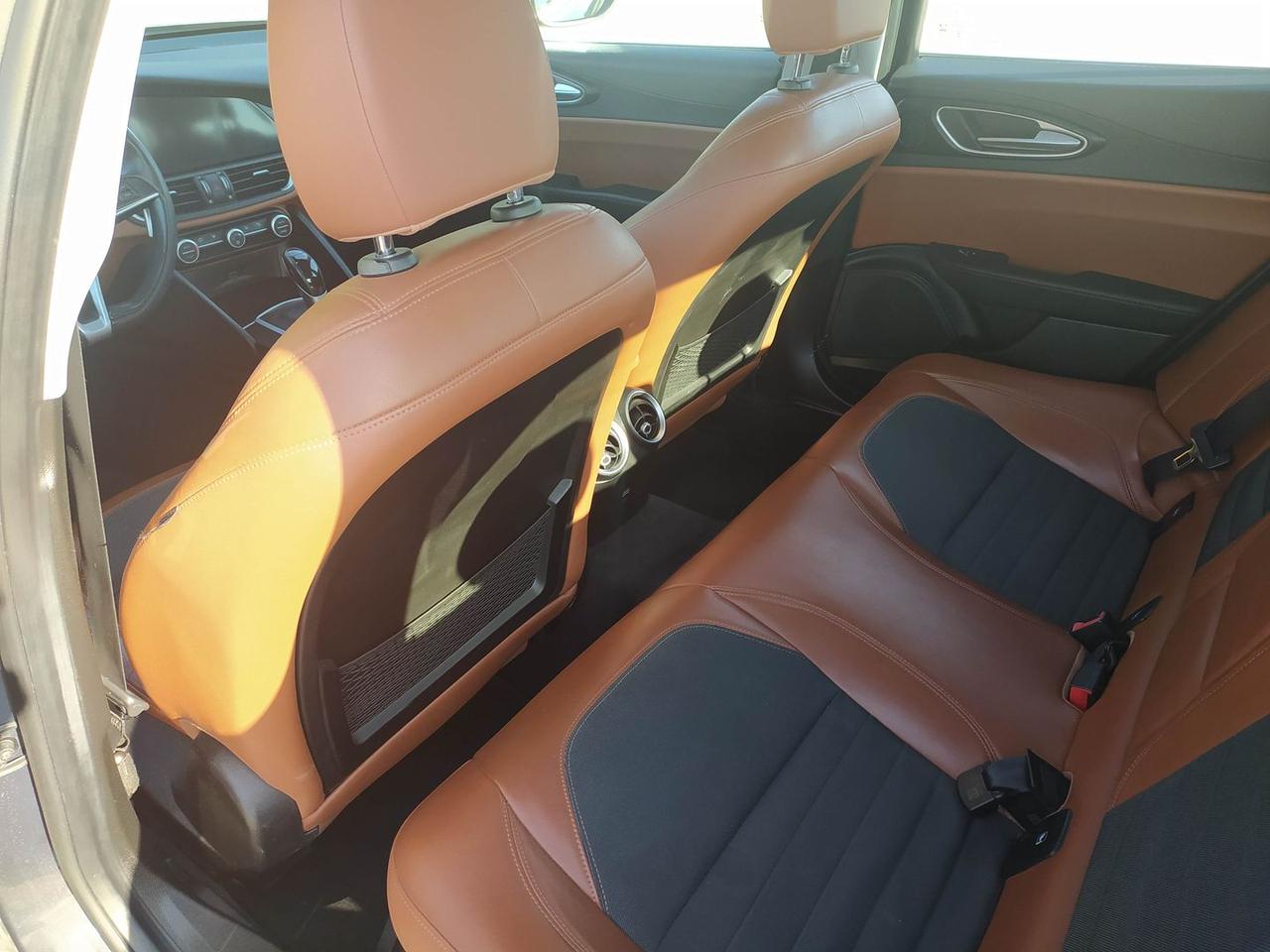 Alfa Romeo Giulia Business Launch Edition 2 #11365