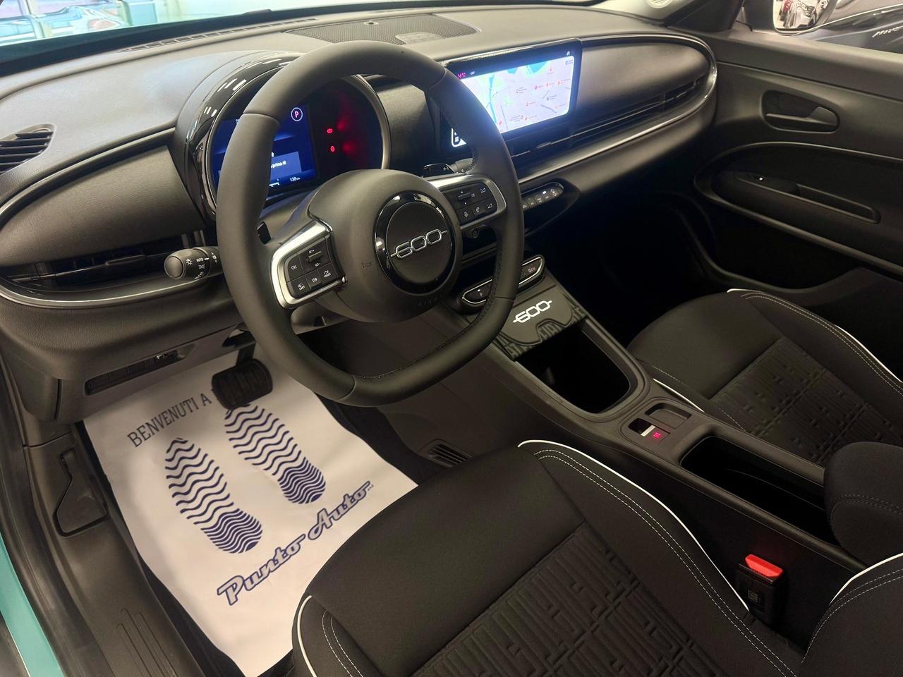 Fiat 600 Hybrid 101 CV DCT MHEV Icon