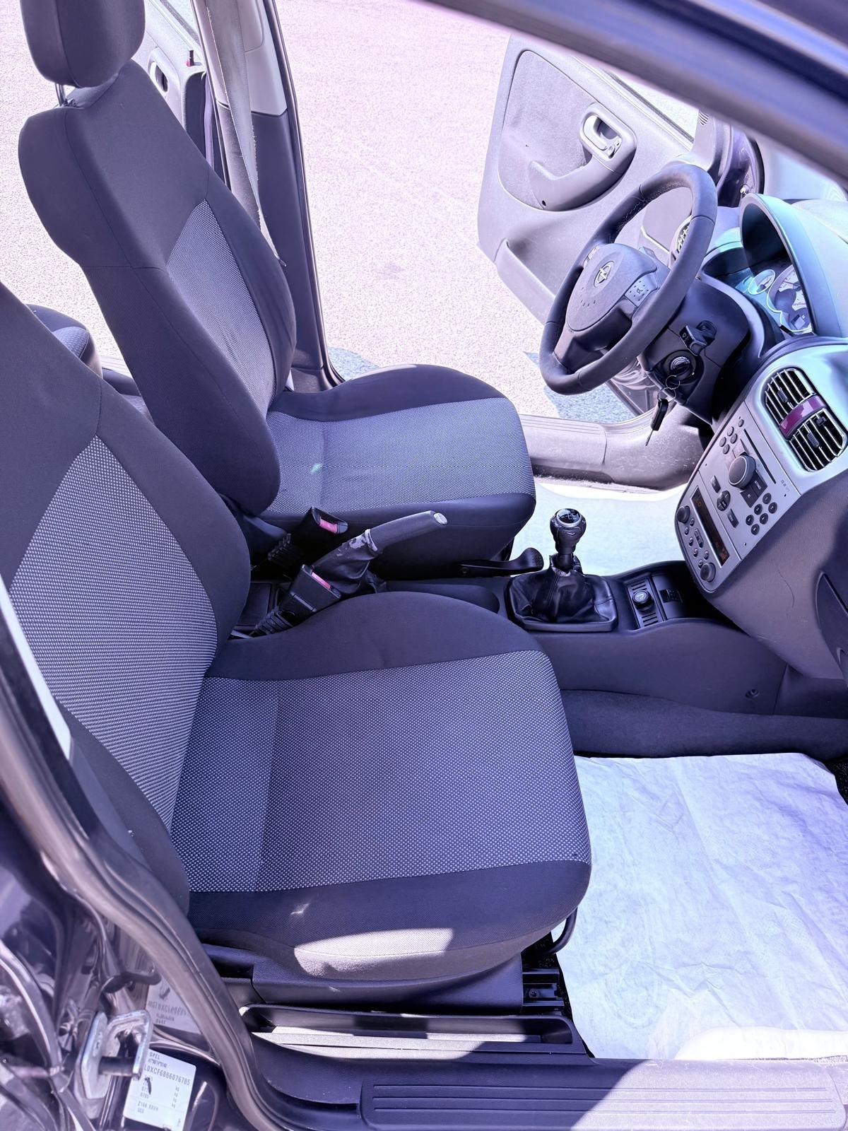 Opel Corsa 1.2 5 porte Ok neopatentati
