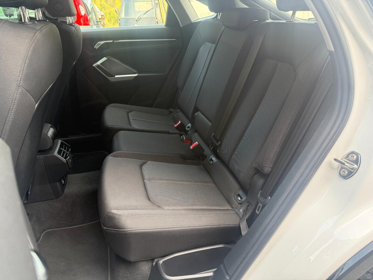 AUDI Q3 SPORTBACK S-TRONIC S-LINE 2.0 TDI 150CV