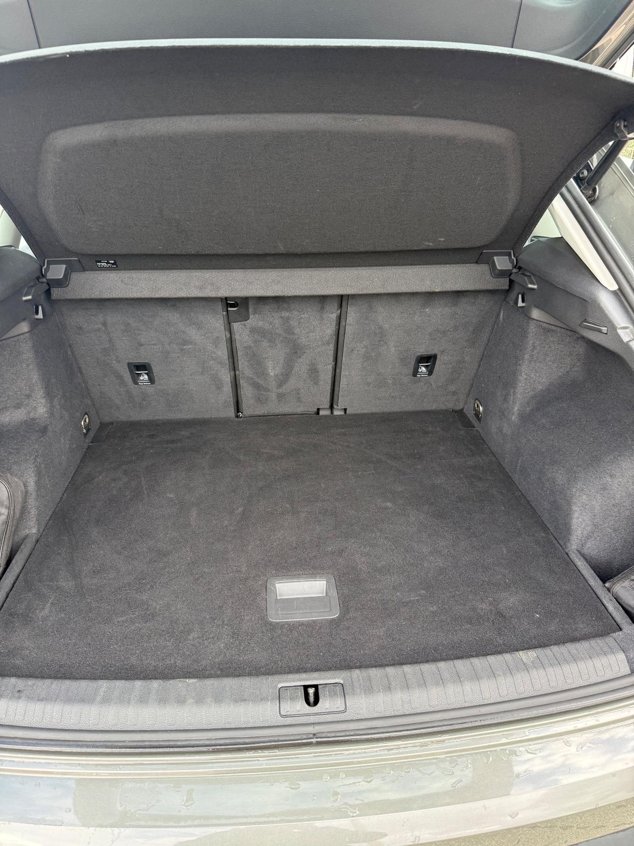 Audi Q3 35 TDI S tronic Business