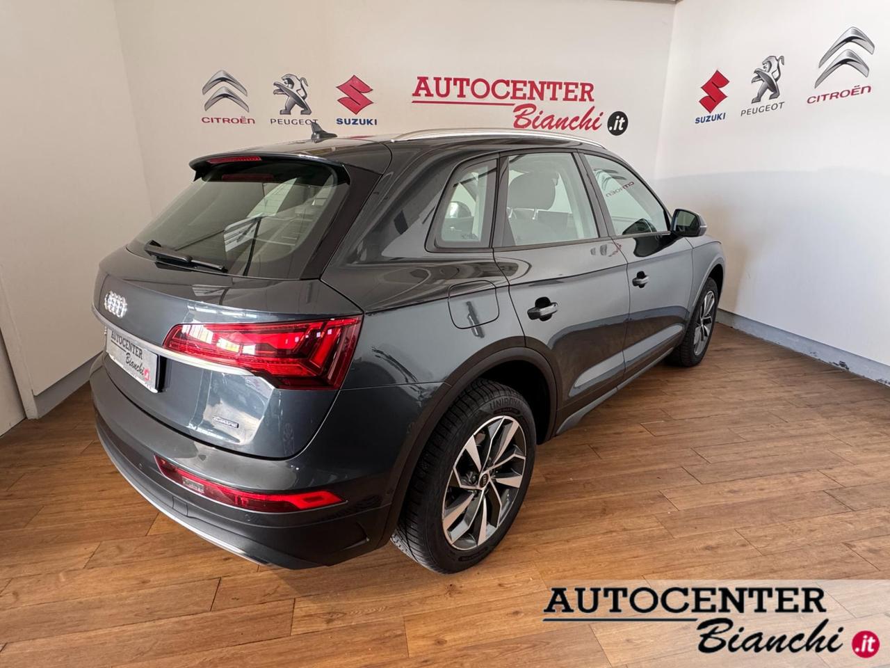 Audi Q5 40 2.0 tdi mhev 12V quattro s-tronic