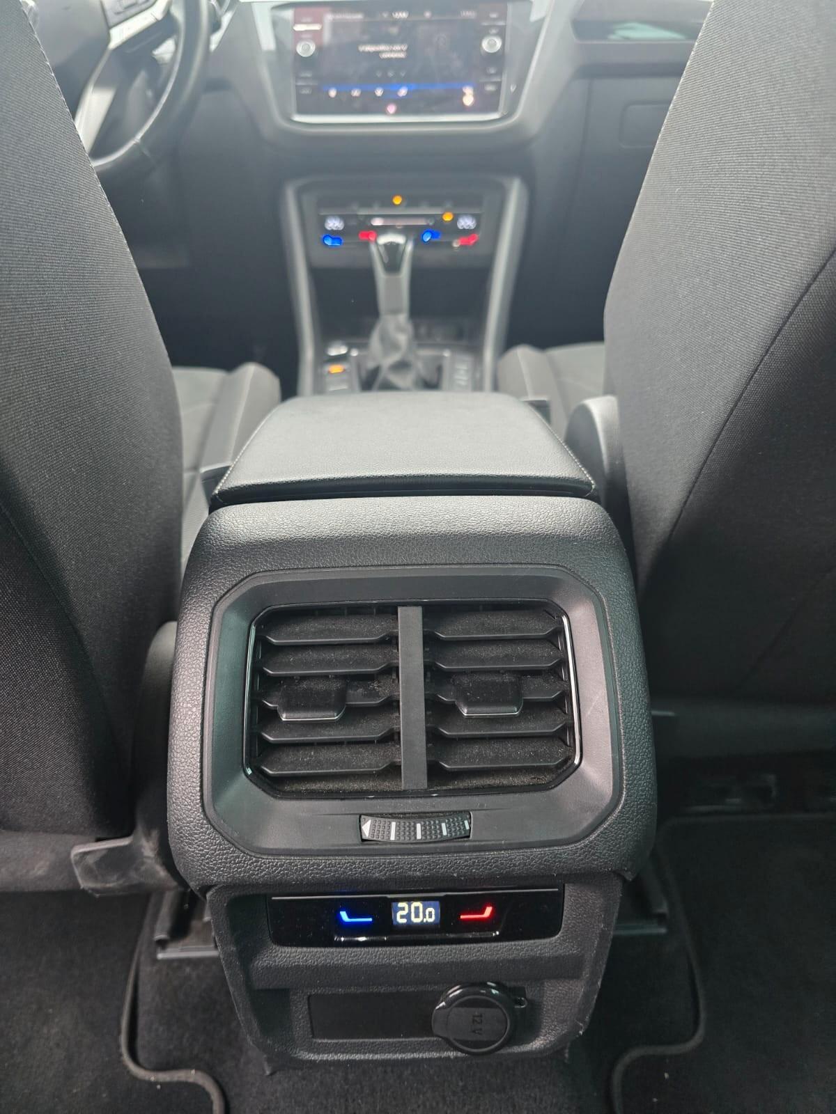 Volkswagen Tiguan 2.0 TDI 150 CV SCR DSG R-Line