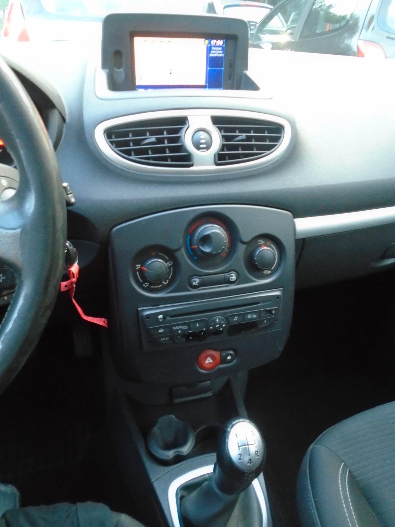 Renault Clio 1.2 16v Dynamique 5p