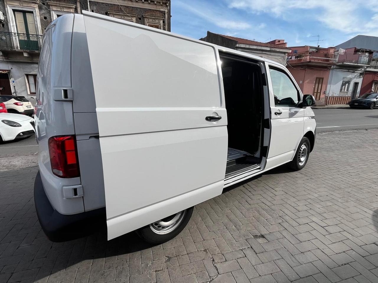 Volkswagen Transporter 2.0 TDI 110CV PC Cassonato