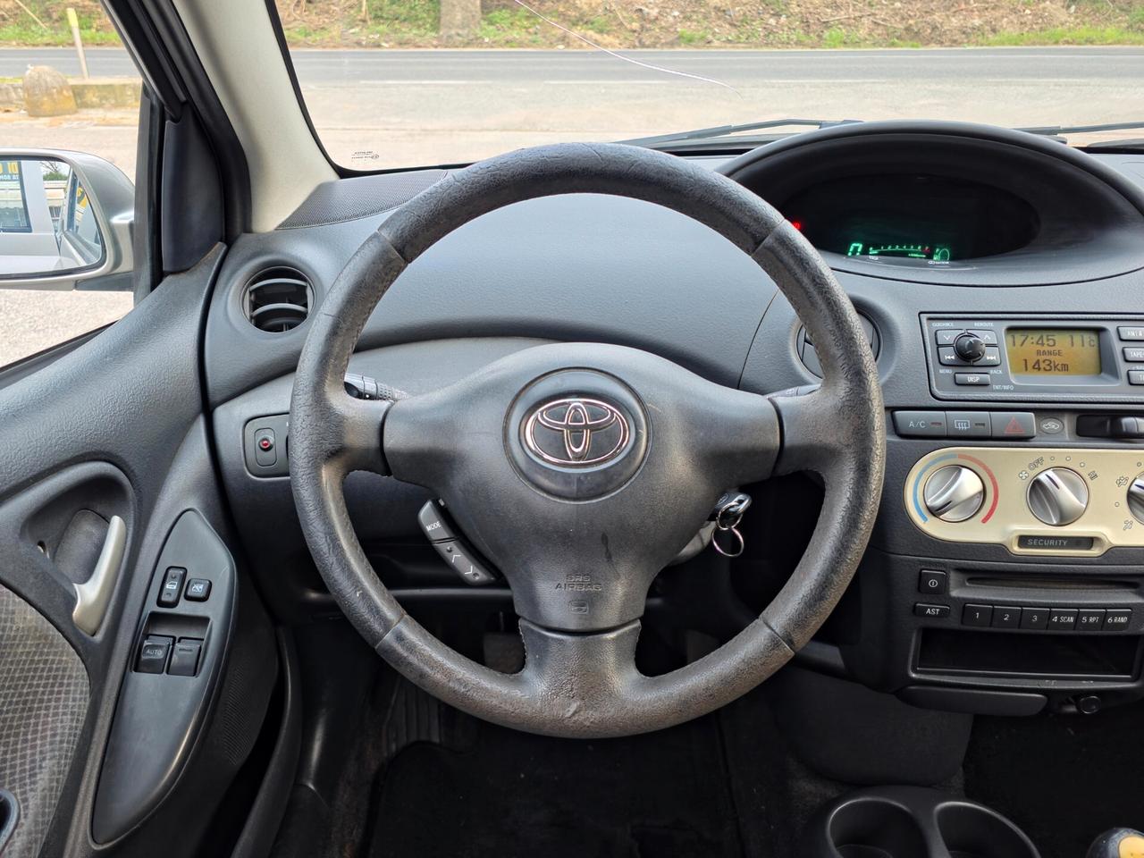 Toyota Yaris 1.0i 16V cat 5 porte Sol 2004-E4 Manuale NEO