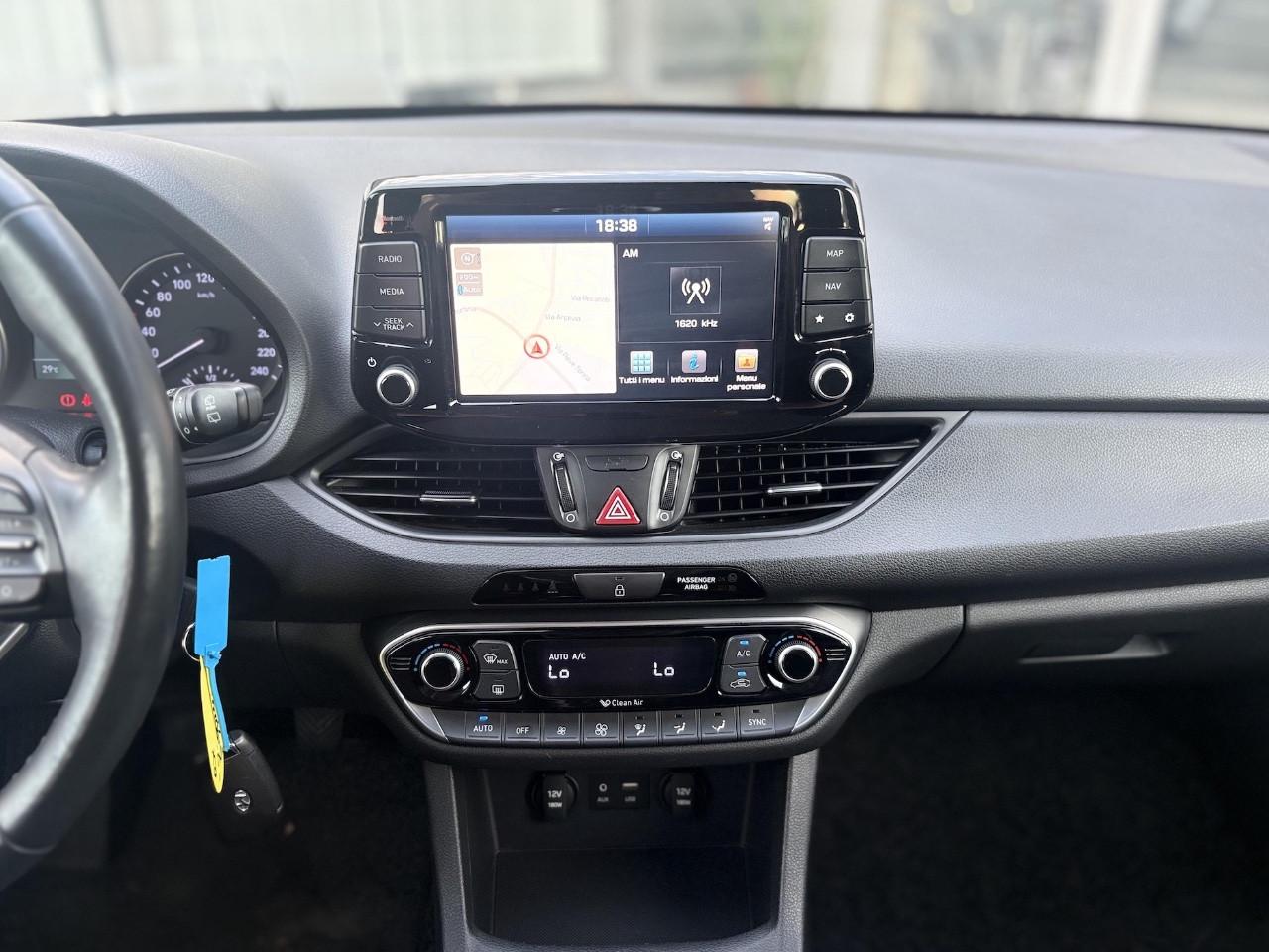 Hyundai i30 5 Porte 1.6 Diesel 110CV E6 - 2017