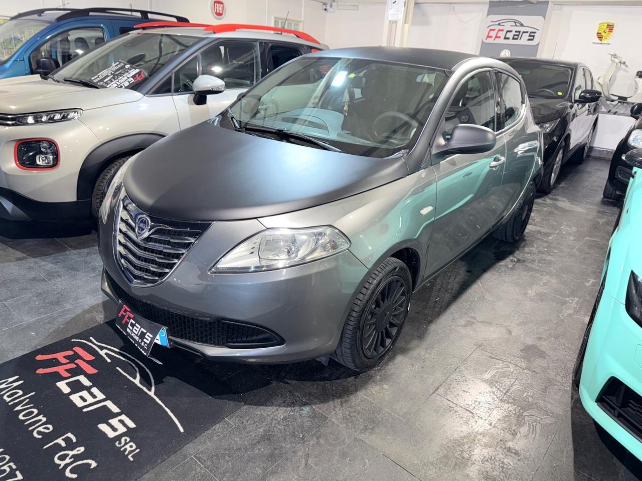 Lancia Ypsilon 1.2 69 CV 5 porte GPL Ecochic S Momodesign