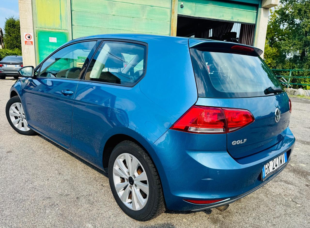 Volkswagen Golf 1.6 TDI 3p. Highline BlueMotio
