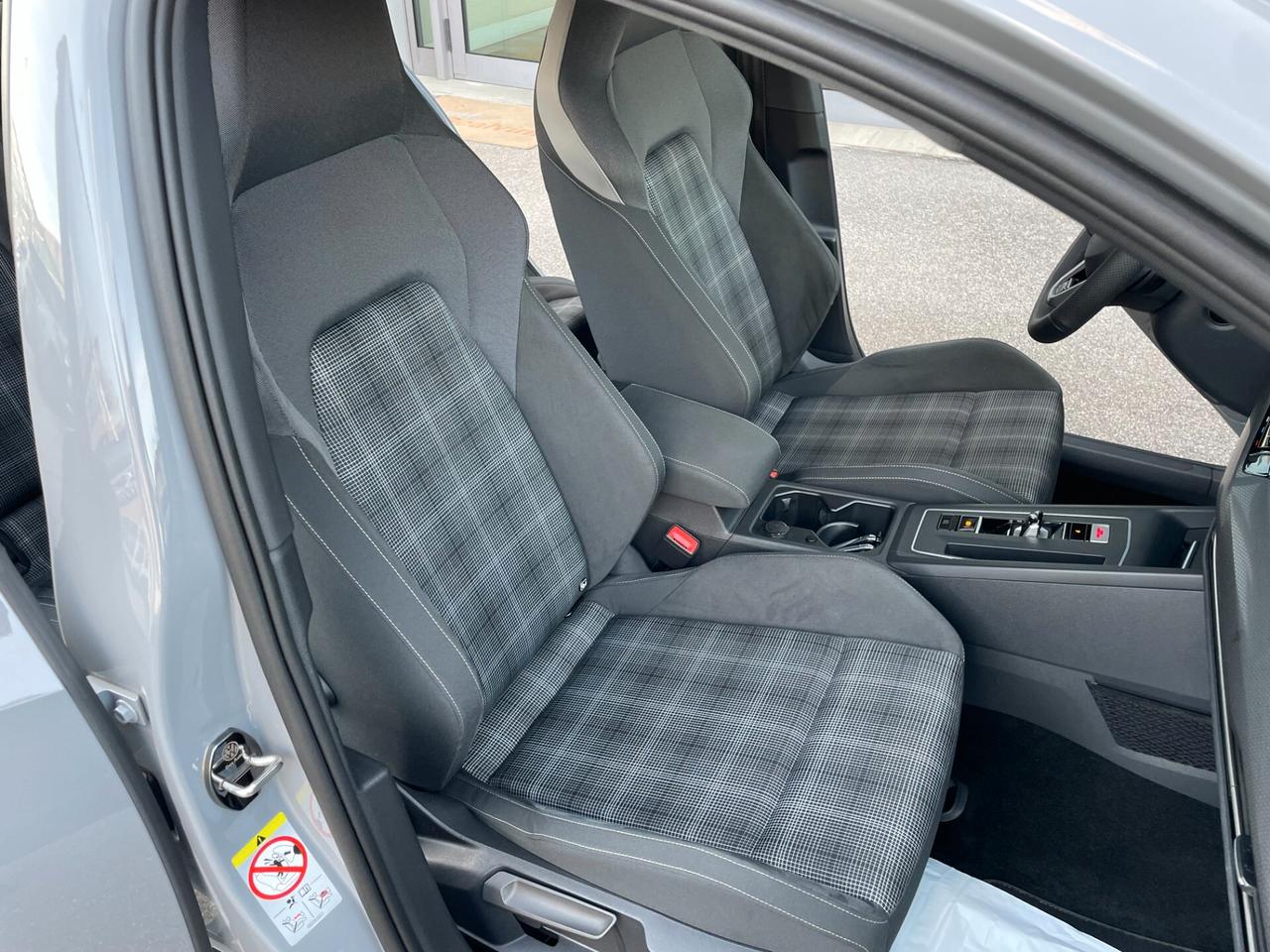 Volkswagen Golf GTD 2.0 TDI 200 CV DSG