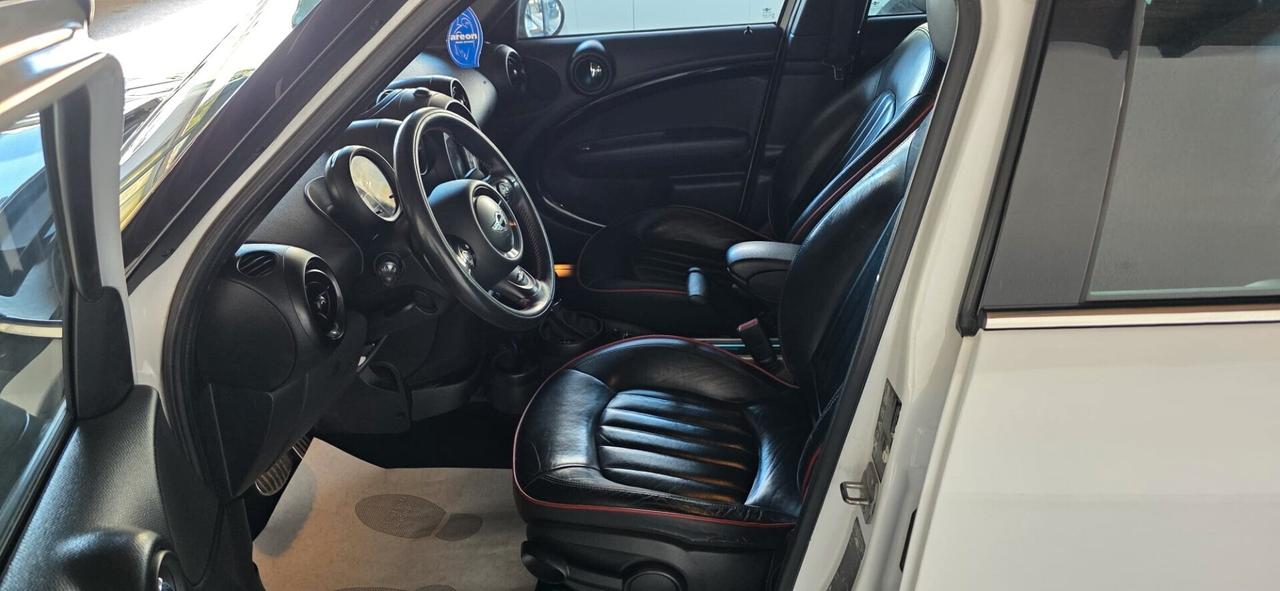 Mini Cooper SD Countryman 2.0 ALL4 TETTO