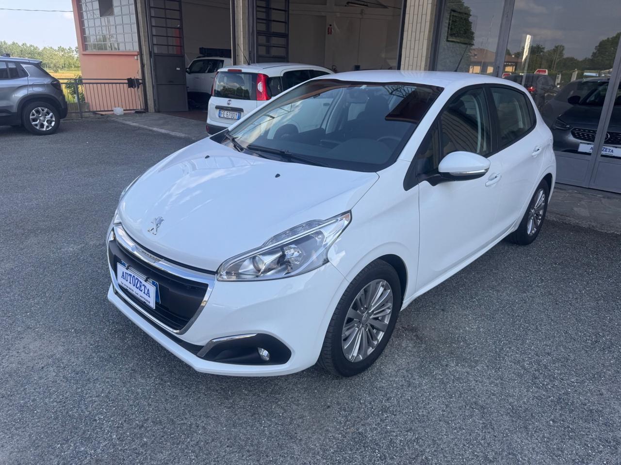 Peugeot 208 1.2 82 cv Active