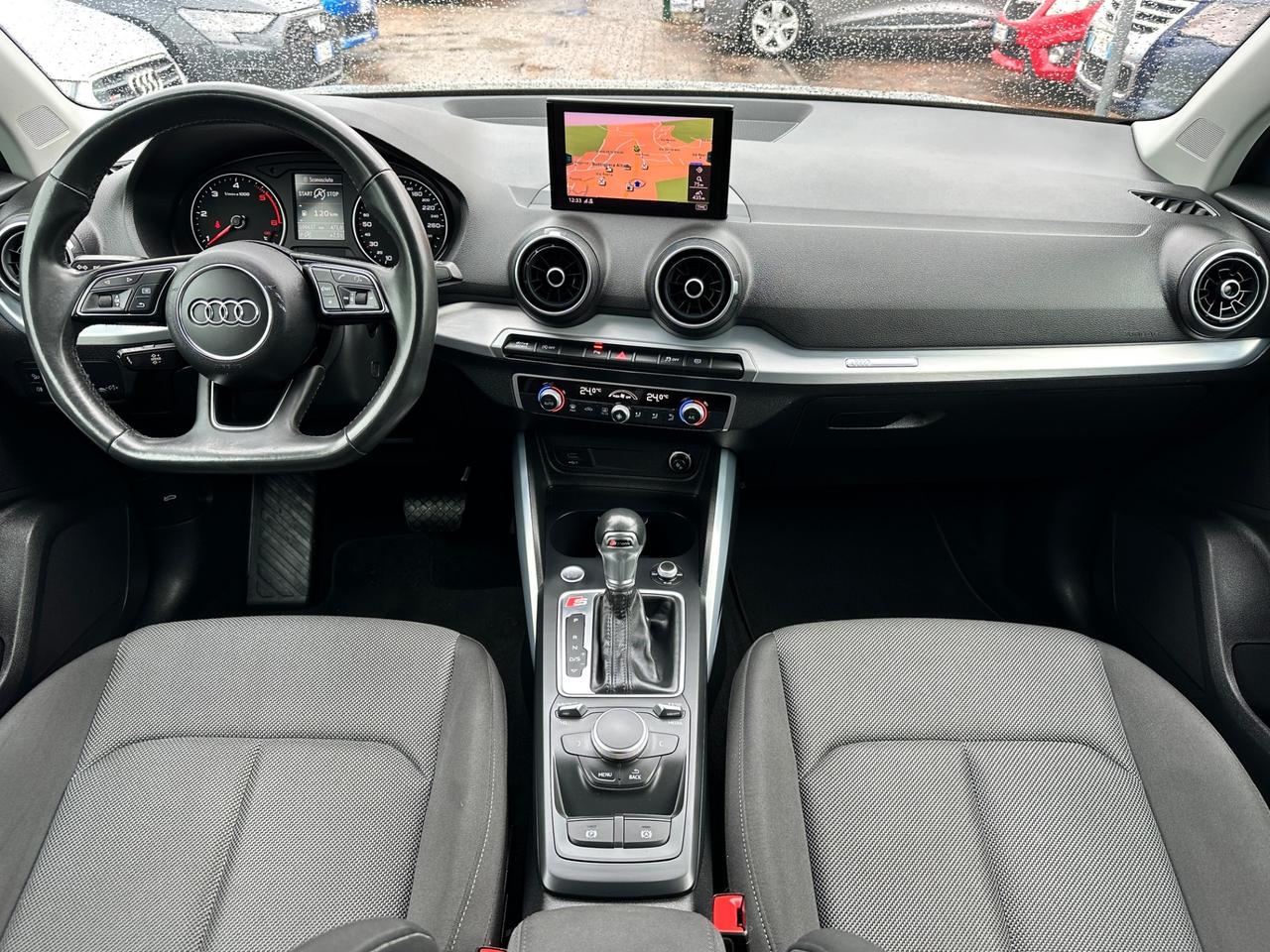 Audi Q2 35 TDI S tronic Identity Black