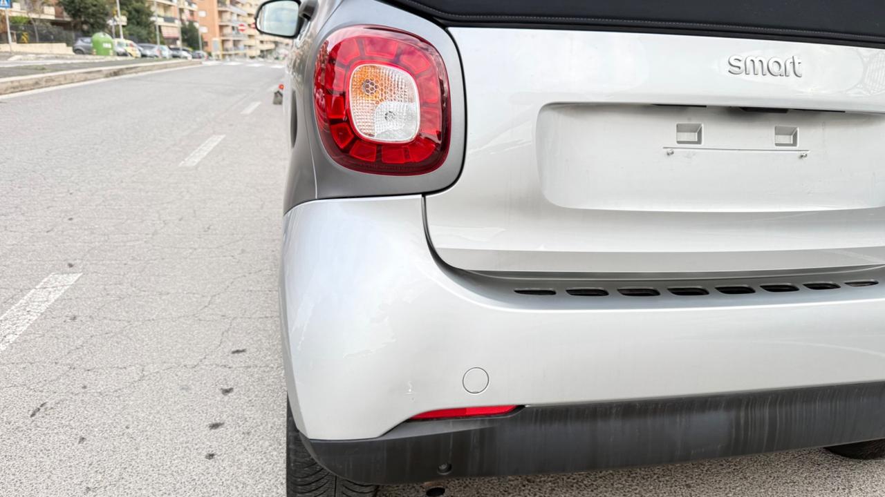 Smart ForTwo 90 0.9 T twinamic cabrio Passion LED NAVI BRACCIOLO BLUETOOTH PDC