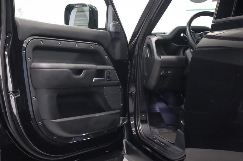 Land Rover Defender 110 3.0D I6 250 CV AWD Auto X-Dynamic HSE