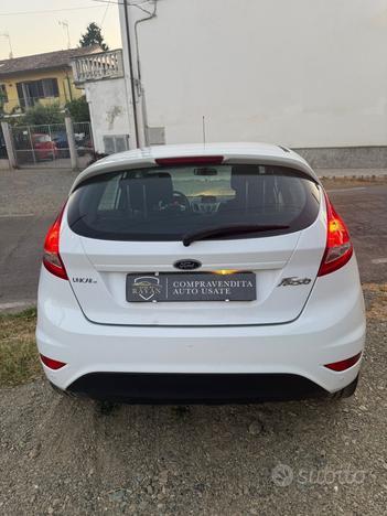 Ford fiesta 1.4 benz gpl neopatentati