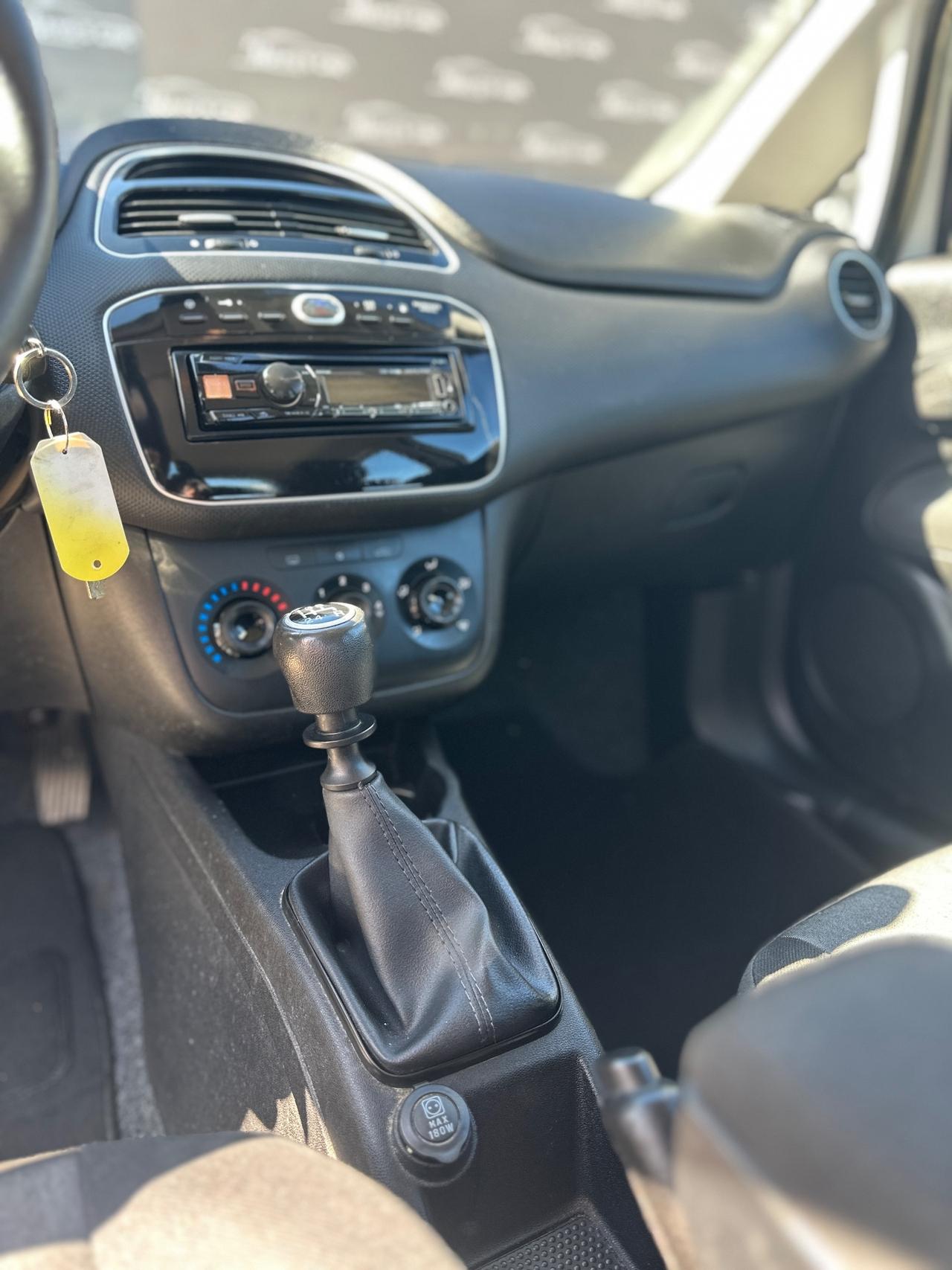 FIAT PUNTO (anno 2015)