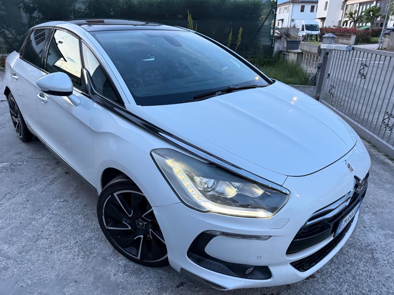 Ds DS5 2.0 HDi 160 aut. Pure Pearl 2012 FULL OPT TETTO