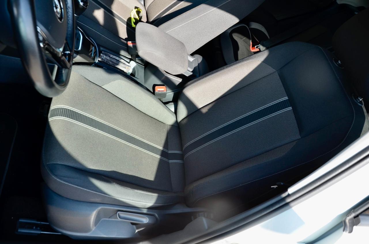 VW T-ROC 1.0 TSI STYLE 115cv, UFF ITALIANA, EURO 6B, SERVICE DIMOSTRABILI, FULL LED, APPLE ANDROID, PERMUTE