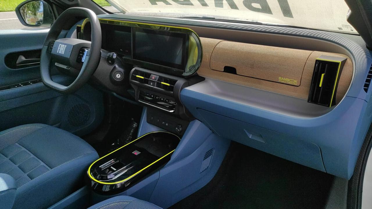 FIAT GRANDE PANDA HYBRID 1.2 AUTOMATICA LA PRIMA