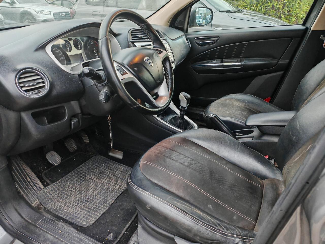 Lancia Delta 1.6 MJT Platino full optional 2010